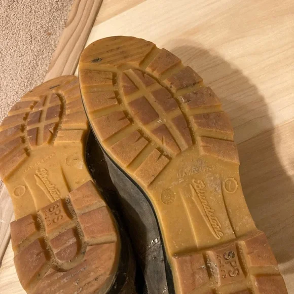 Blundstone Brown Leather Boots - Picture 4 of 4